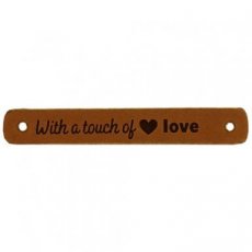 Leren label With a touch of love 004